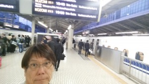 一日のミッションを終えて帰宅前の東京駅にて。このあとまた名古屋で仲間と合流でしたぁ。充実過ぎる一日でした(^^;)